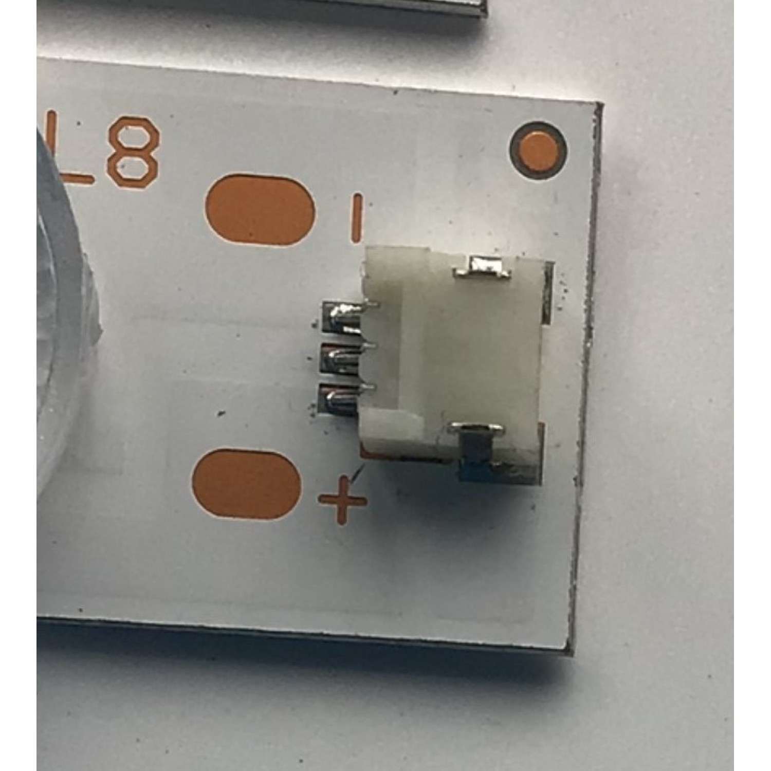 KIT DE LEDS ORIGINAL PARA TV SCEPTRE / QUARONI / 3 PIEZAS / NUMERO DE PARTE DLED43DCZN / DLED43DCZN 3X8 0010 A06K / 1.17.01.0000041-000 / DLED43DCZN 3X8 0003 A06K / MODELO Q43DFHDS8-Q / N43 - Imagen 5